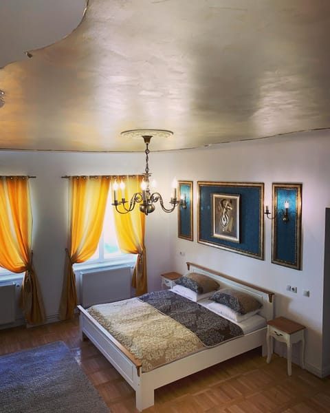 Harteneck Apartments Condo in Sibiu