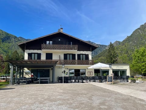 Property building, Natural landscape, Balcony/Terrace, Mountain view