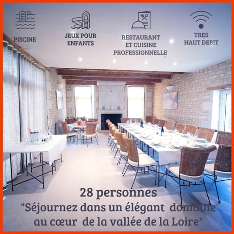 Restaurant/places to eat, Living room, Banquet/Function facilities