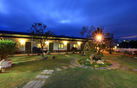 LanHai Inn Bed and Breakfast in Hengchun Township