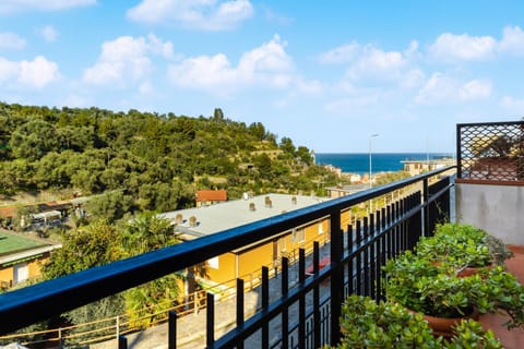 Natural landscape, View (from property/room), Balcony/Terrace, Sea view