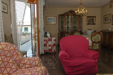 Living room, Lounge or bar, Seating area