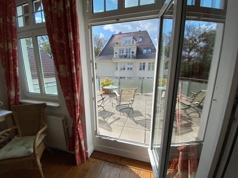 Balcony/Terrace, Photo of the whole room