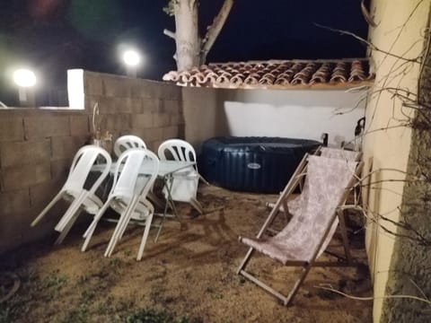 Maison avec jacuzzi 2ch 2sdb House in Carpentras