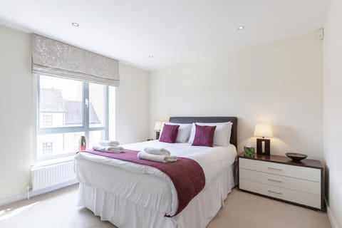 Roomspace Serviced Apartments - Marquis Court Condominio in Epsom