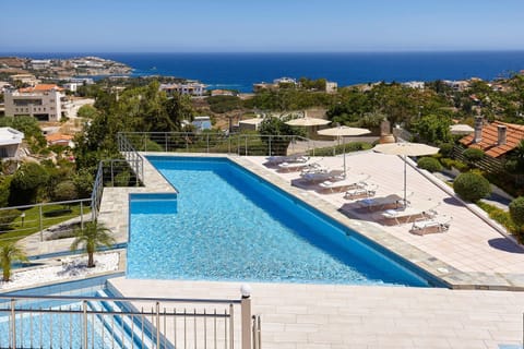 Keramos Villa & Apartments Condominio in Crete