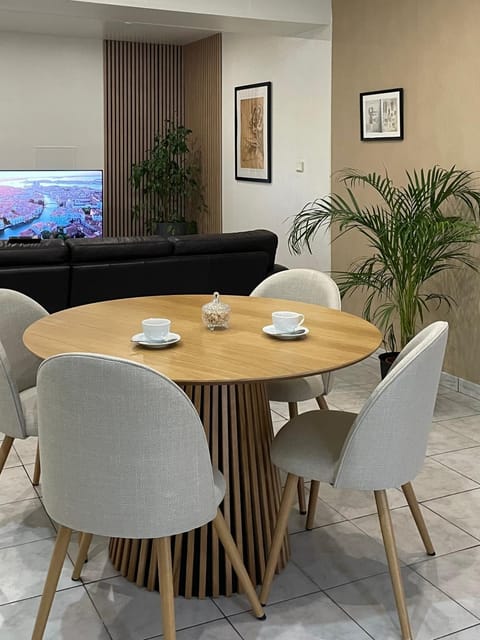 Appartement de plain pied proche des commodités Apartment in Liège