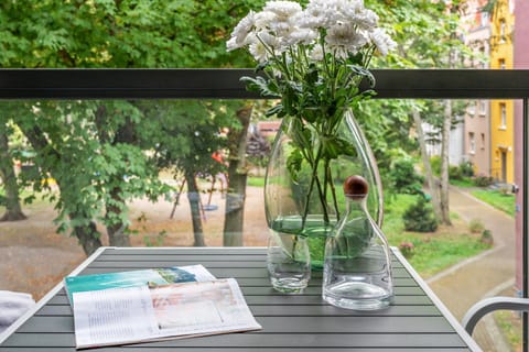 Spring, Day, View (from property/room), Balcony/Terrace