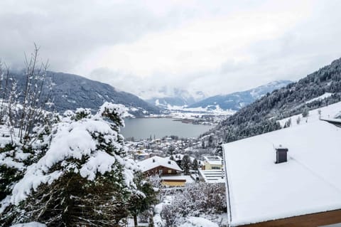 Chalet Crown of the Alps by we rent Chalet in Zell am See