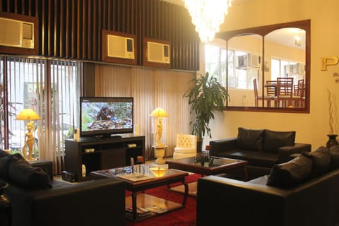 Living room, Lobby or reception