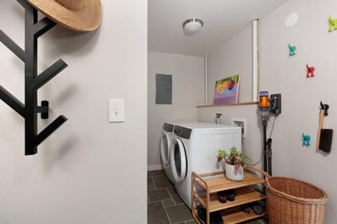 Belle 30 Day 2 House in Hood River