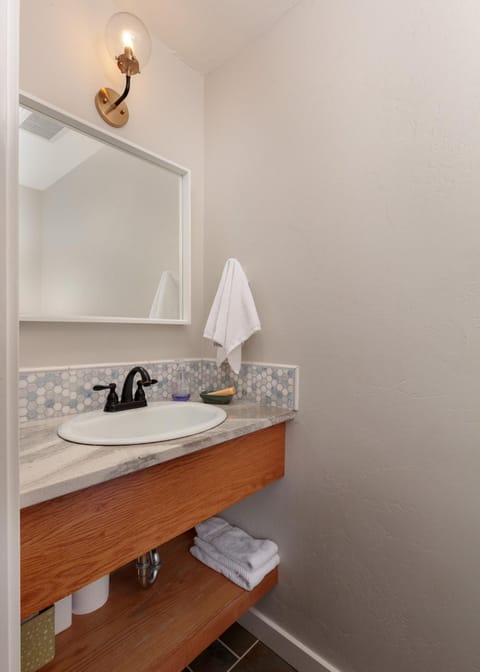 Belle 30 Day 2 House in Hood River