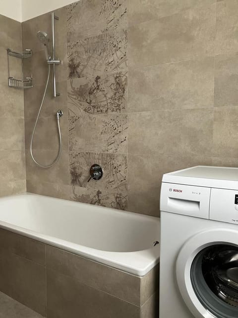 Bathroom, washing machine