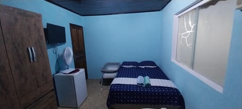 CASA DE HOSPEDAGEM PARATY 10 MINUTOS DO CENTRO COM OPÇÕES DE CAFÉ da MANHÃ House in Paraty