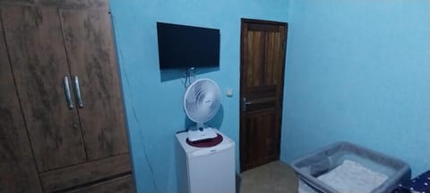 CASA DE HOSPEDAGEM PARATY 10 MINUTOS DO CENTRO COM OPÇÕES DE CAFÉ da MANHÃ House in Paraty