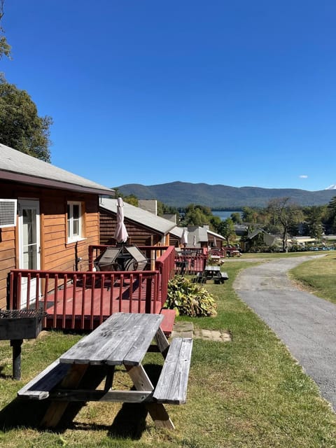 Hill View Motel and Cottages Resort in Queensbury