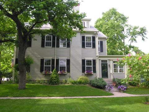 Delano Homestead Bed and Breakfast Bed and Breakfast in Fairhaven