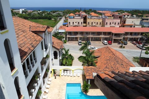 Bird's eye view, Swimming pool