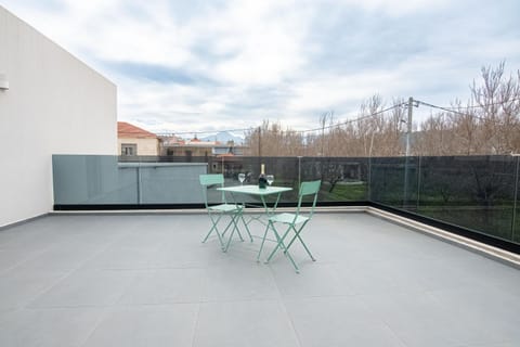 View (from property/room), Balcony/Terrace