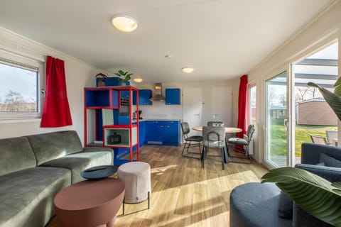 Welcome in - Chalet Bosdier, Camping de Duinhoeve Burgh-Haamstede Campground/
RV Resort in Renesse