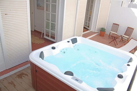 Hot Tub, Balcony/Terrace, Spa and wellness centre/facilities, Spa and wellness centre/facilities