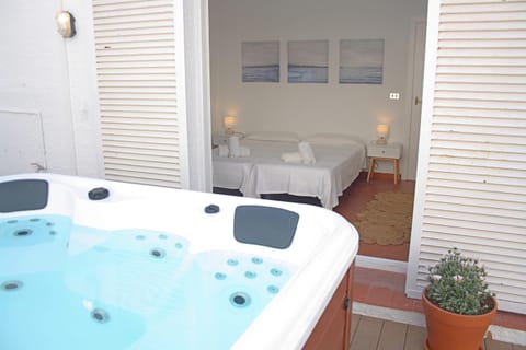 Hot Tub, Balcony/Terrace, Spa and wellness centre/facilities, Spa and wellness centre/facilities