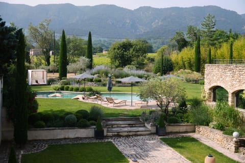 Day, Natural landscape, Garden, Garden view, Mountain view, Pool view, Swimming pool, sunbed