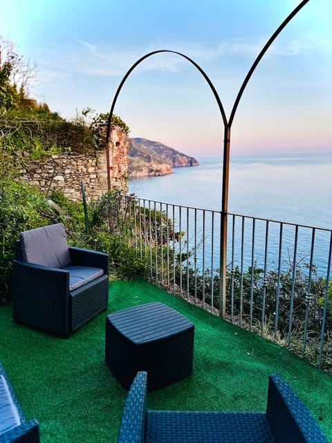 Natural landscape, Garden, View (from property/room), Balcony/Terrace, Sea view