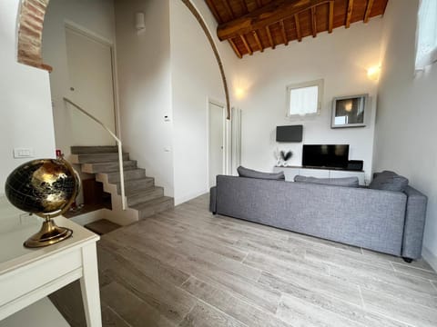 Communal lounge/ TV room, TV and multimedia, Living room