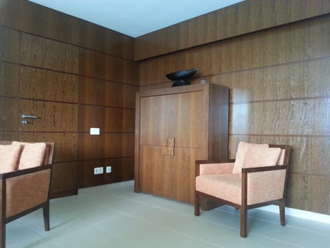 Communal lounge/ TV room, Living room, Decorative detail