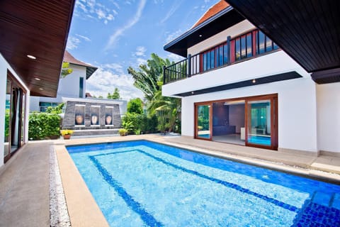 Tropicana Pool Villa Chalet in Pattaya City
