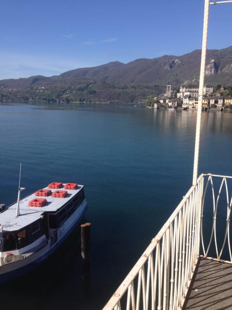 Natural landscape, Balcony/Terrace, Lake view