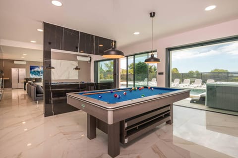 Billiard