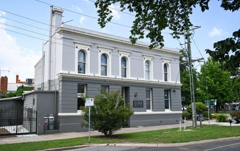 The Deck Quarters Hotel in Mansfield