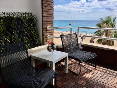 View (from property/room), Balcony/Terrace, Beach, Sea view