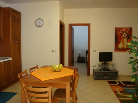 Living room, Dining area