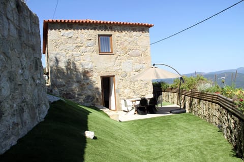 Property building, Facade/entrance, Spring, Day, Natural landscape, Garden, Garden view, Mountain view