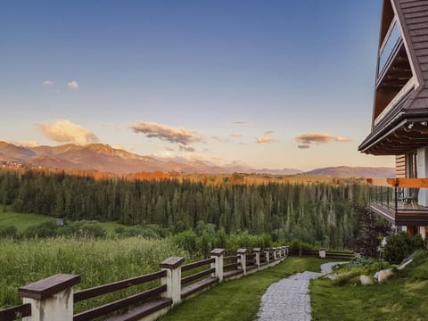 View (from property/room), Mountain view