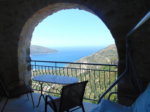 Olga's House Condo in Messenia