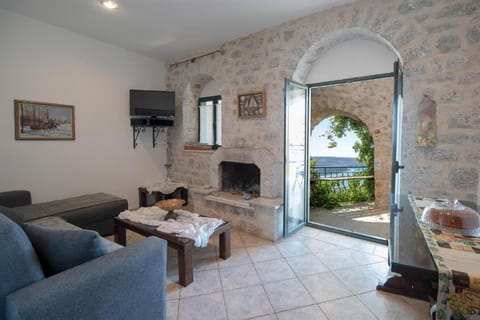 Olga's House Apartment in Messenia