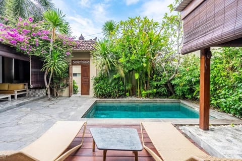 Just a 3 min stroll to the Seminyak beach Villa in Kuta