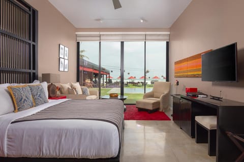 Bed, TV and multimedia, View (from property/room), Bedroom, Garden view, Pool view, Sea view