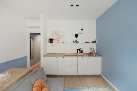 Kitchen or kitchenette, Living room, Photo of the whole room, Seating area