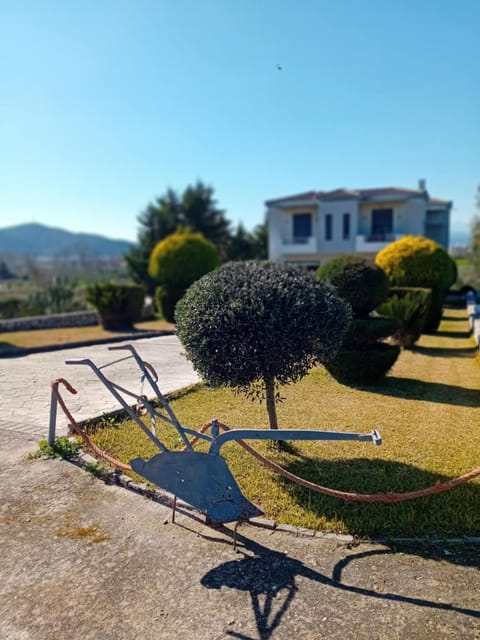 Property building, Garden