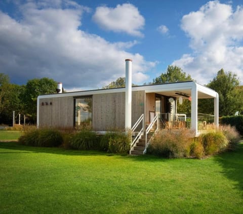 Property building, Day, Garden, Garden