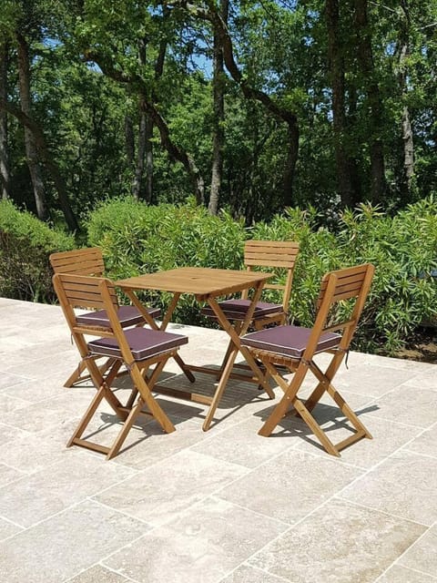 Patio, Garden, Dining area, Garden view