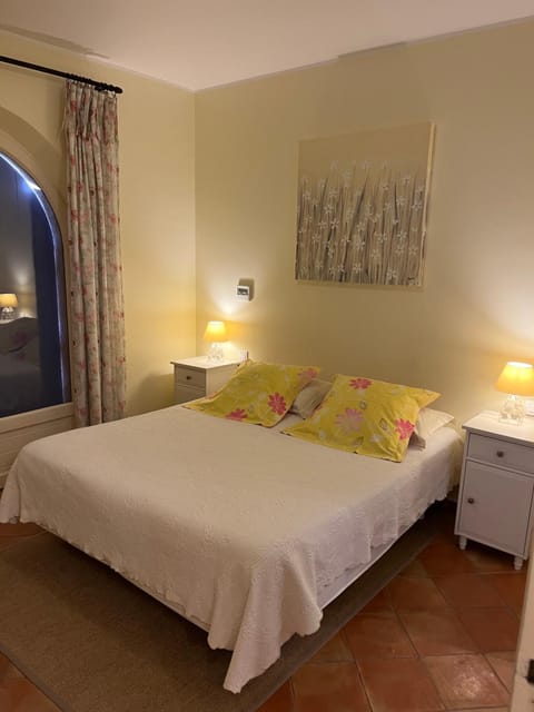 Le Mazet des Mûres Bed and Breakfast in Grimaud