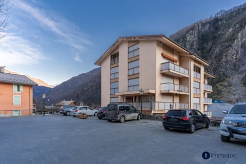 Apartment in center Isola Apartment in Isola