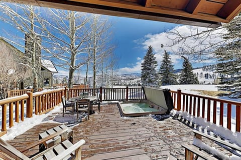 Luxurious Cordillera Estate 5 BR, Private Hot Tub House in Edwards