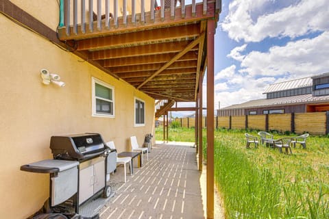 Hike, Ski and Explore Townhome with Yard in Fraser! House in Fraser